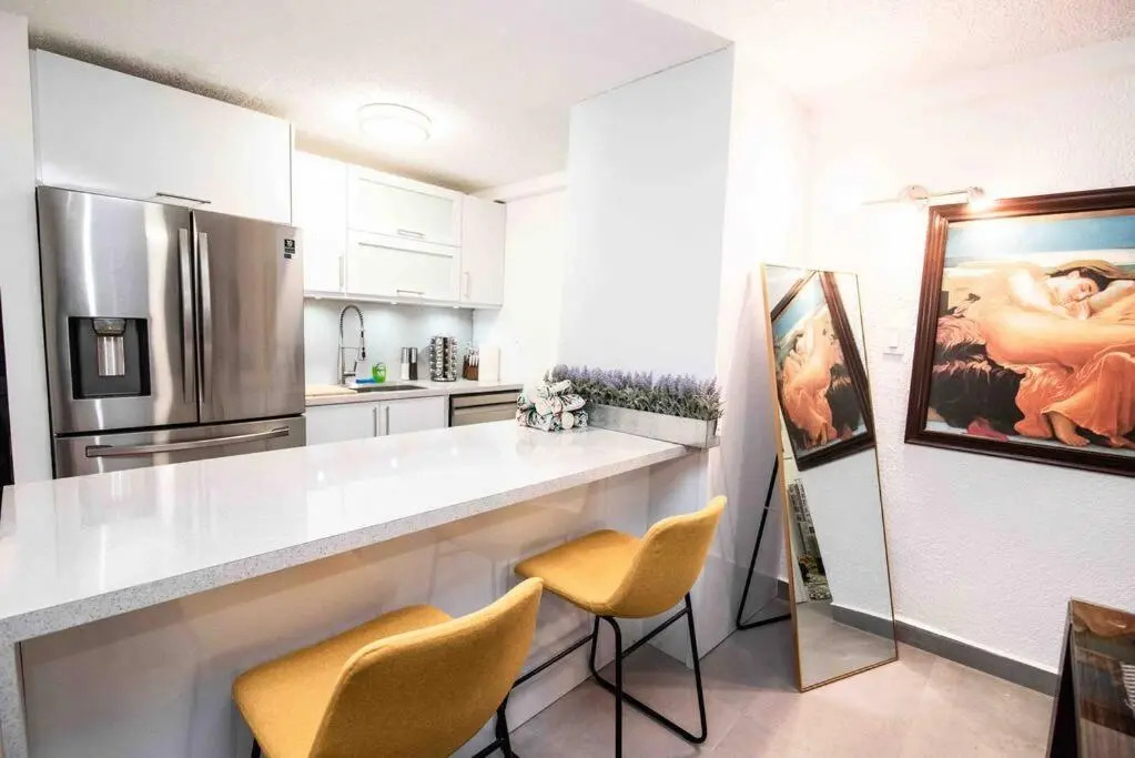 Blissful 3BR Art District Apt with PK & Fast WiFi
