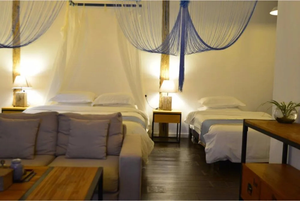 Lijiang Yiju Art Inn