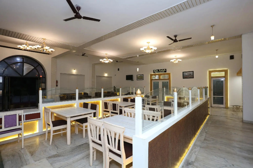 Hotel Chanakya