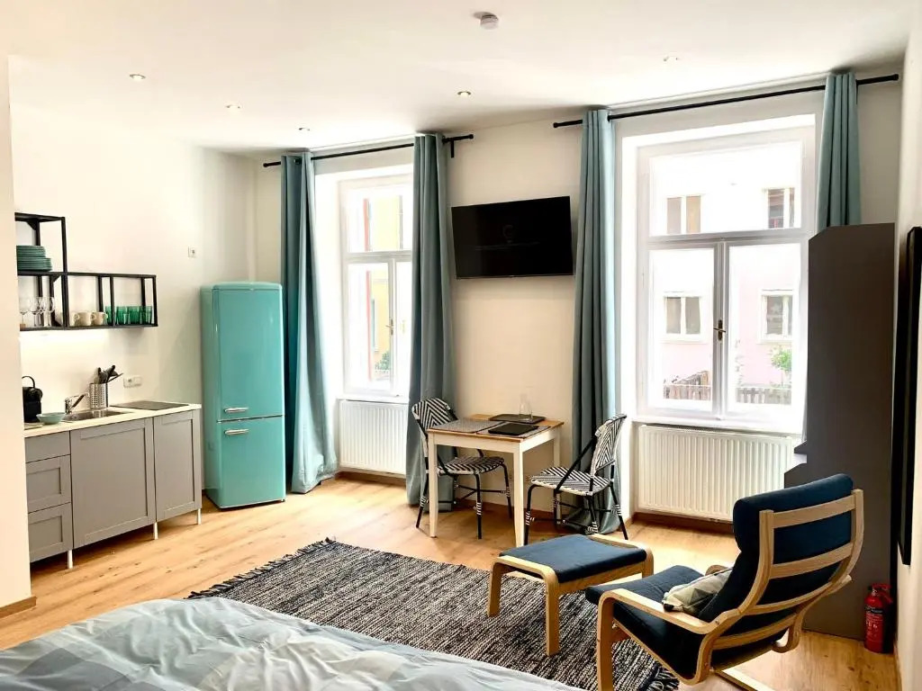 Vintage Chic Studio - by Nahuen Suites
