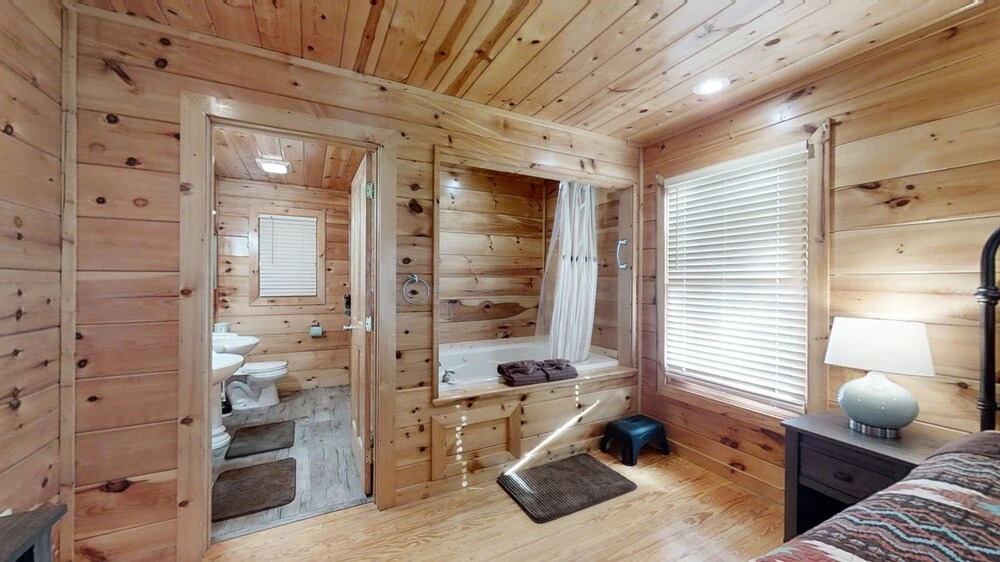 Pleasant Hollow 2 Bedroom Cabin by Redawning
