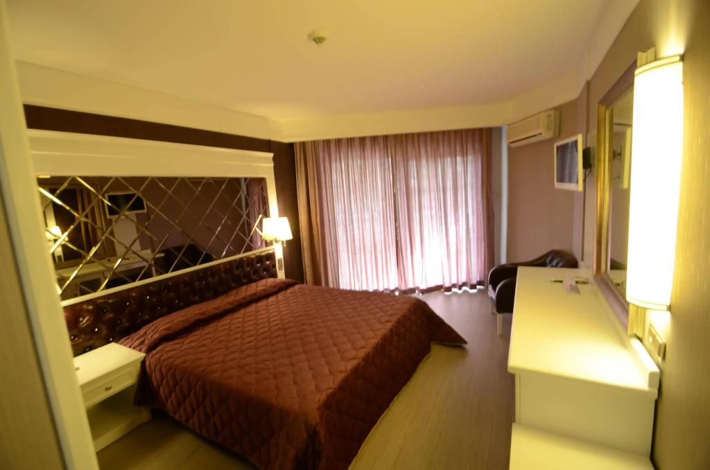 Ideal Pearl Hotel
