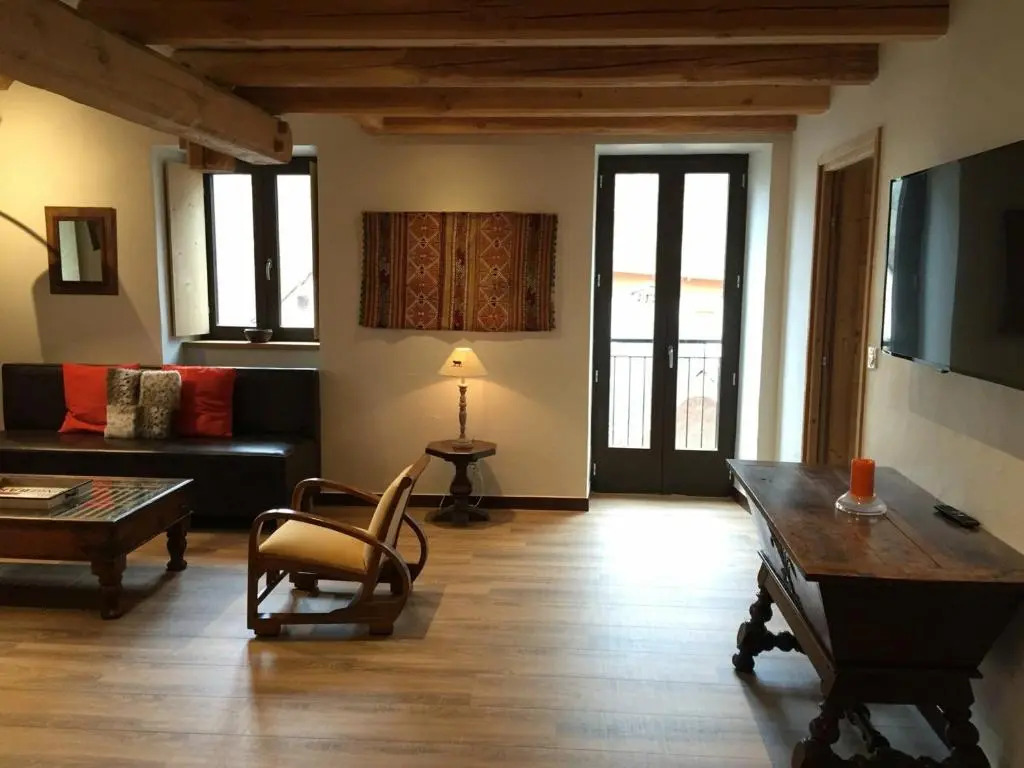 Duplex 5 pièces pour 10 pers, animaux admis, balcon, parking - FR-1-263-364