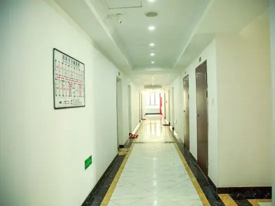 Home Huayi Hotel (Pingdu Renmin Road Branch