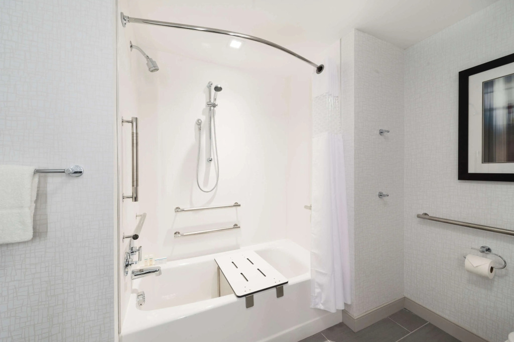 Hampton Inn & Suites Bridgewater, NJ
