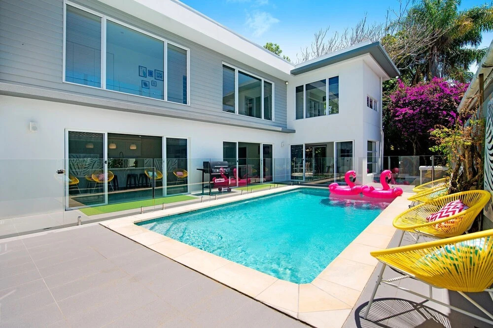 Luxury 5 Bedroom House with Private Pool in the heart of Surfers Paradise