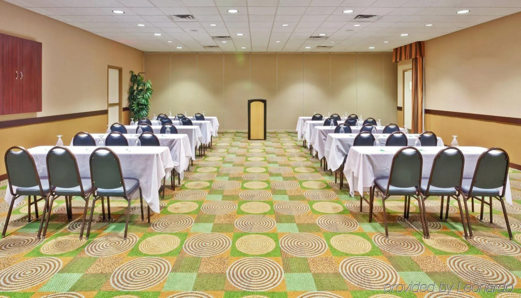 Holiday Inn Bloomington-University Area by IHG