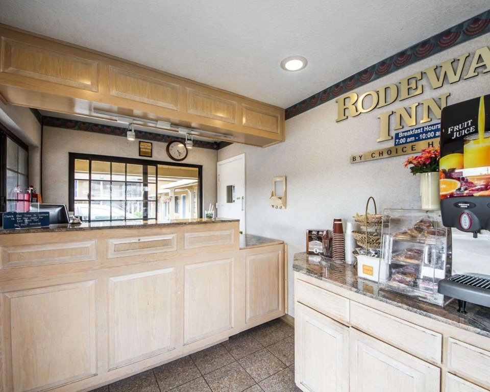 Rodeway Inn Monterey Near Fairgrounds