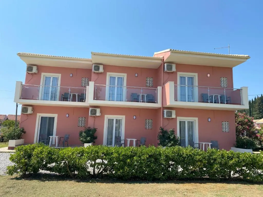 Megali Beach Nikos