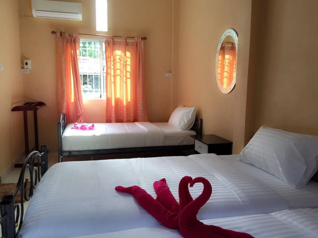 Sarin Guesthouse สาริน