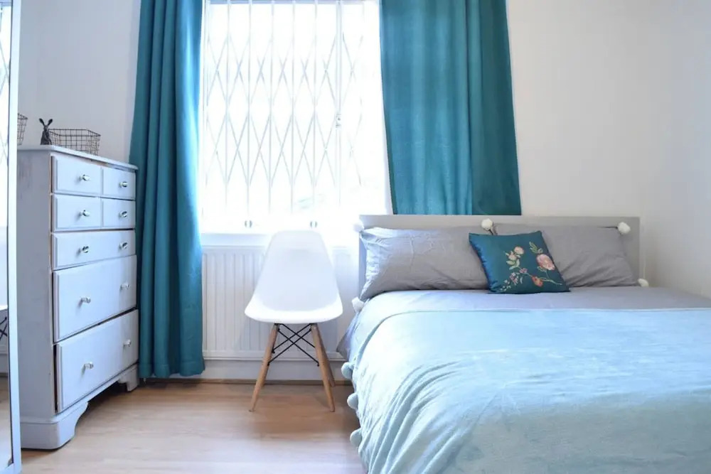 2 Bedroom Victorian Maisonette in Brixton