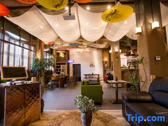 Wuhuatang Boutique Hostel