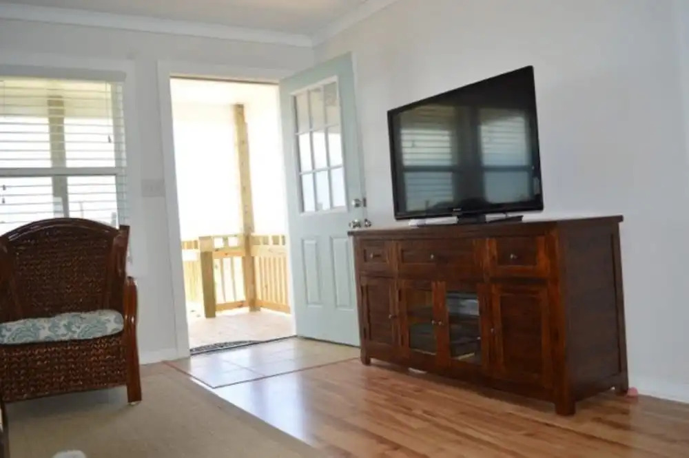 McDiarmid - 6 Br Home