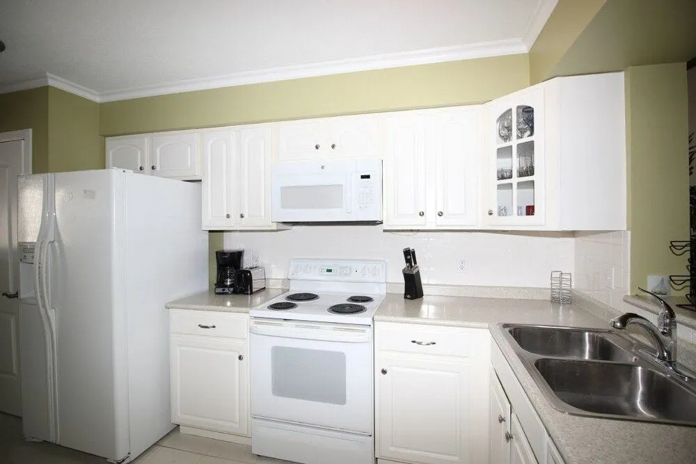 71 Springwood Villas 2 Br villa by RedAwning