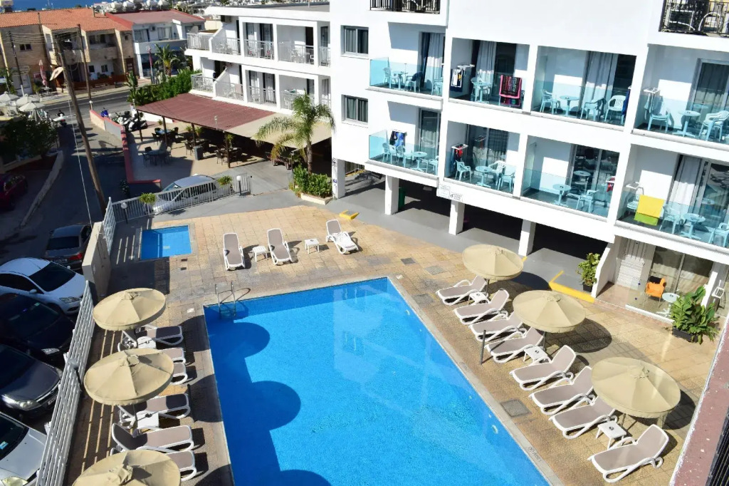 A Maos Hotel Apartments