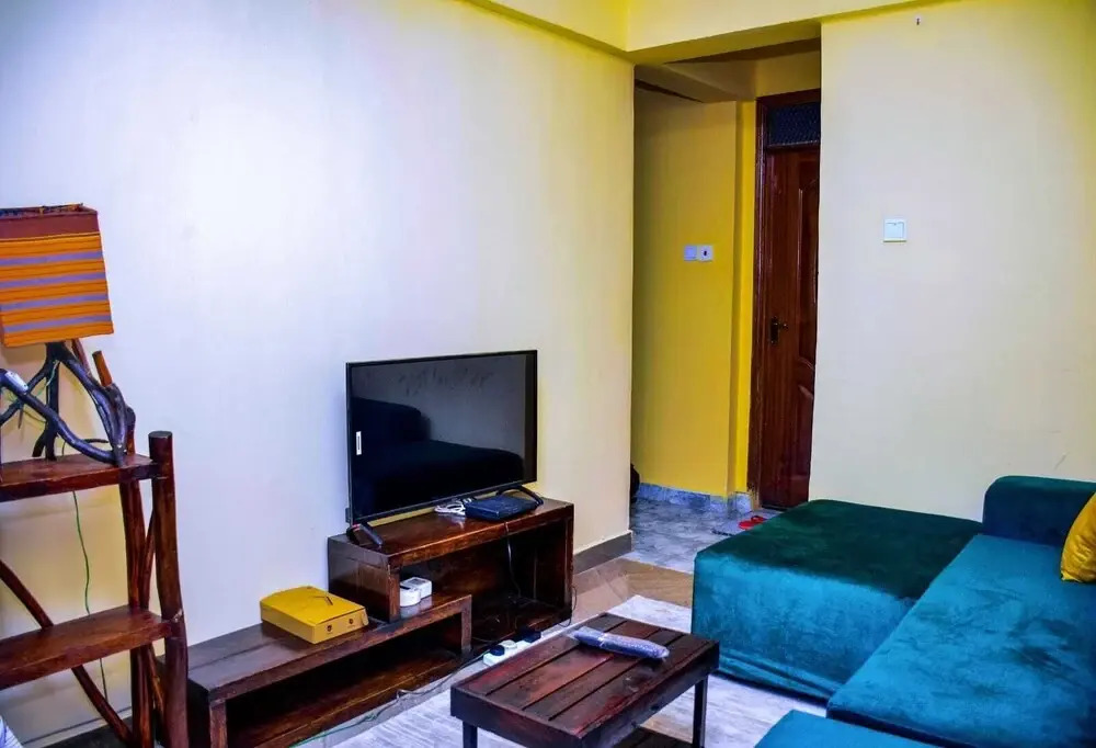 Lux Suites TRM 1 Bedroom Apartments