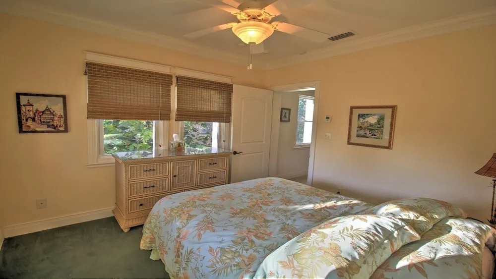 Manu Kai - Beachfront House With Private Pool And Hot Tub 6 Bedroom Home by RedAwning
