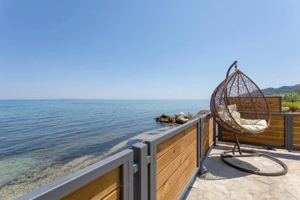 Venetico Beachfront Apartments & Suites - 2 Bedroom Apartment