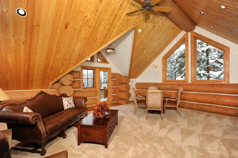 Paradise Meadow Lodge