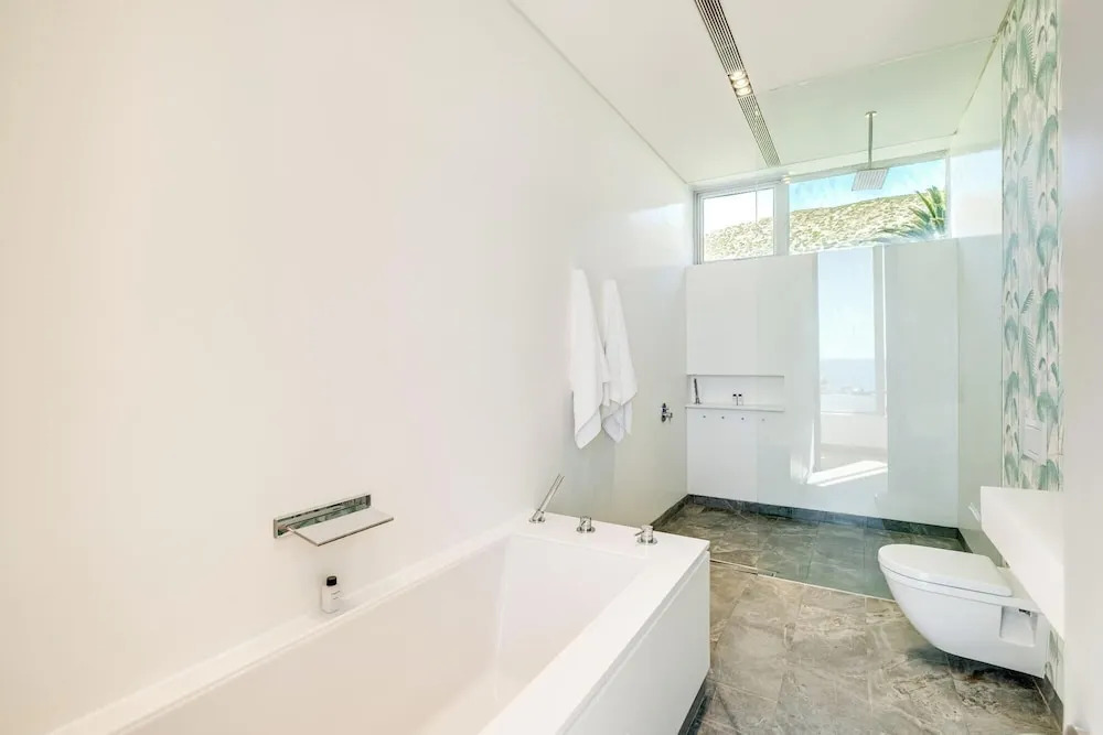Elegant Fresnaye Ocean View 4bed Nerine Manor