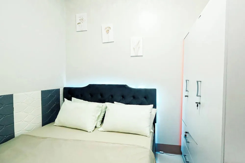 Homey Condo by the Bay