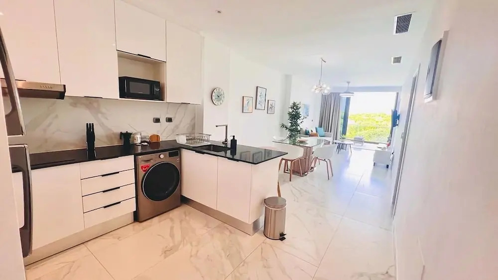 Apartment With Pool And Golf View