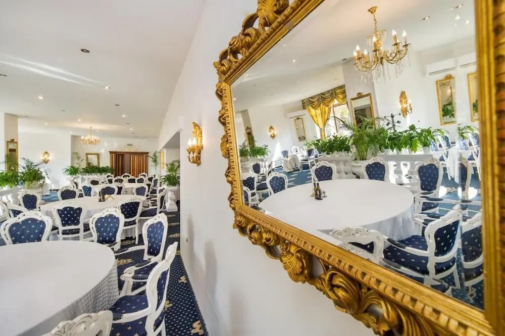 Hotel Cetate