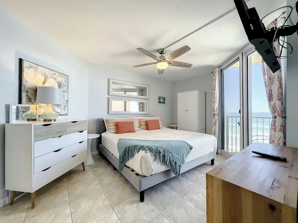 Oceania Beach Club 303