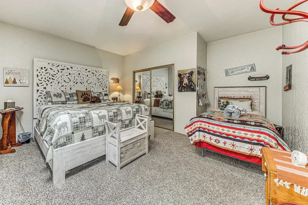 Spacious Alto House on 8 Private Acres w/ Hot Tub!