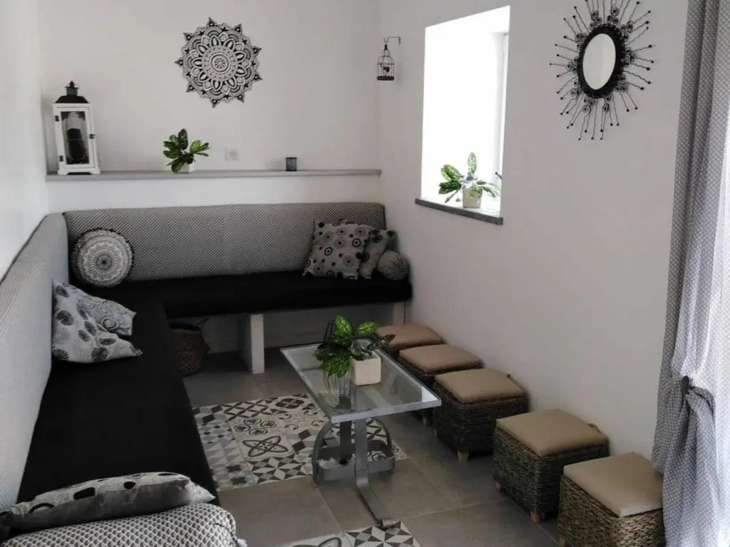 Maison rénovée pour 14 pers avec piscine chauffée, jardin, baby-foot, proche Puy du Fou et La Rochelle - FR-1-426-362