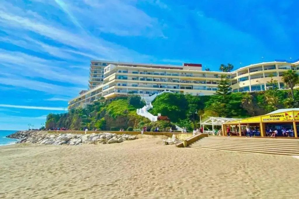 Amazing frontline sea views Studio apartment Castillo Del Vigia Torremolinos