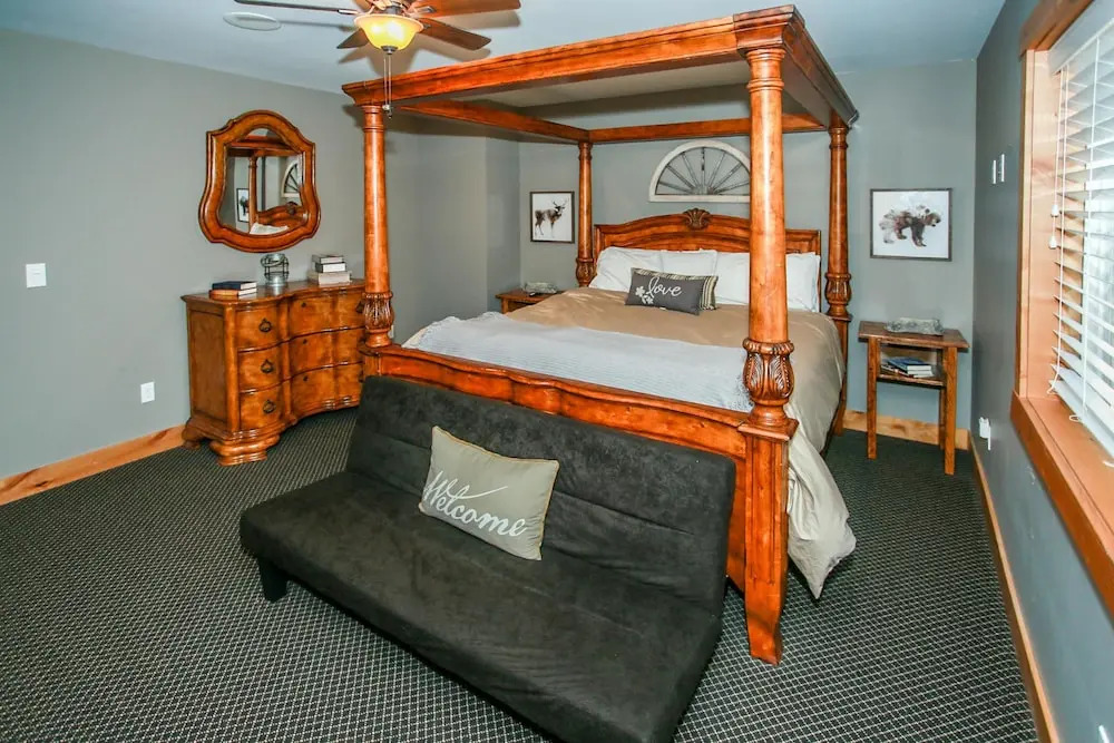 Sonoma Retreat