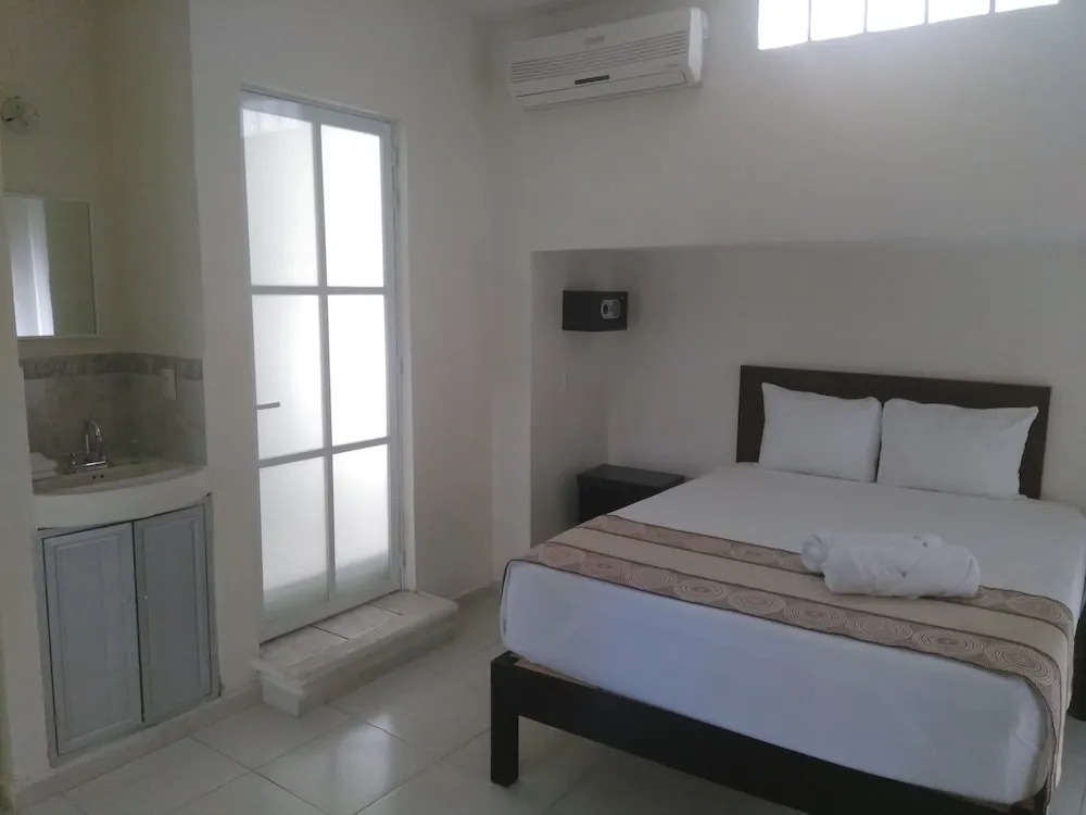 Maya Suites By LHMG