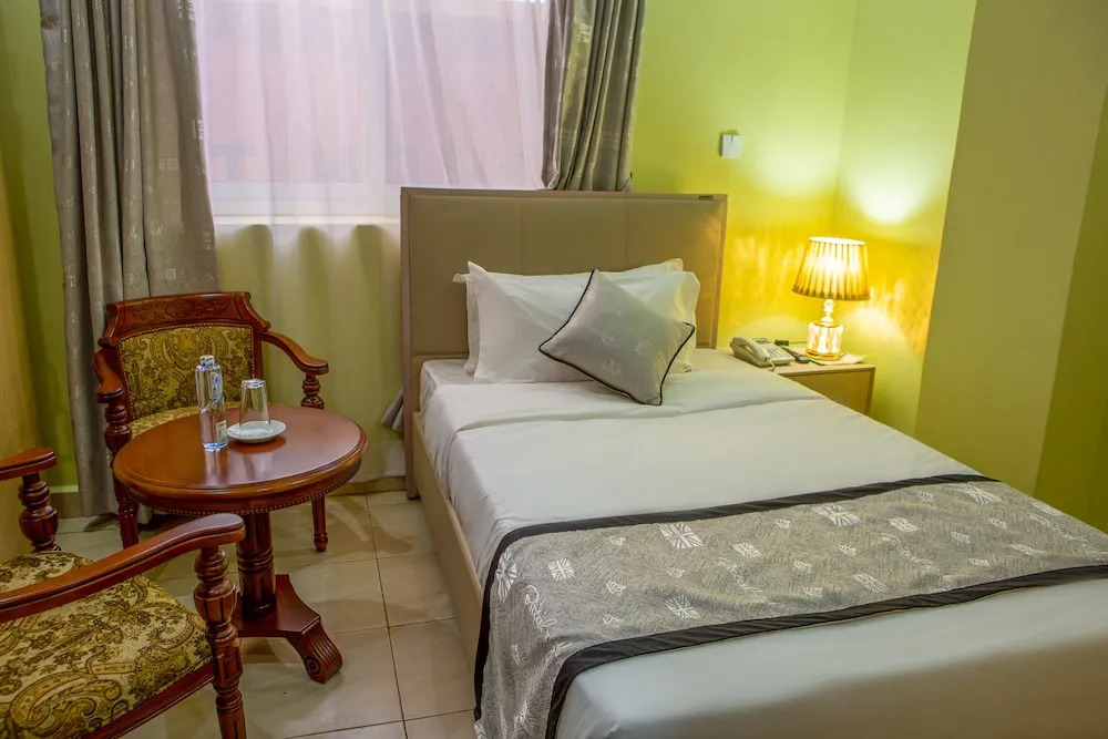 Bukandula Hotel
