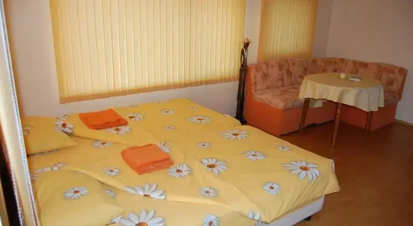 Apartments Vinitsa