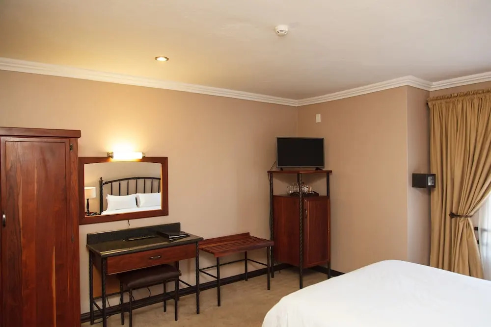 Forever Hotel At Centurion