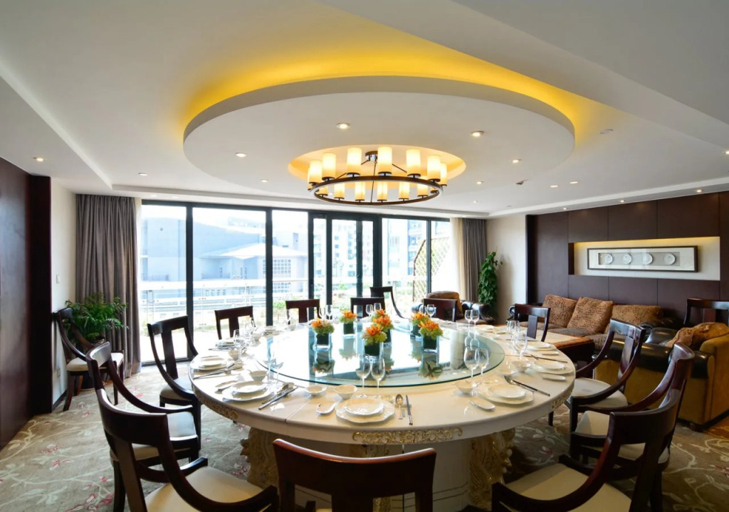 Wushan Pleasure Hotel