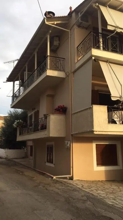 Nonikaas house 2