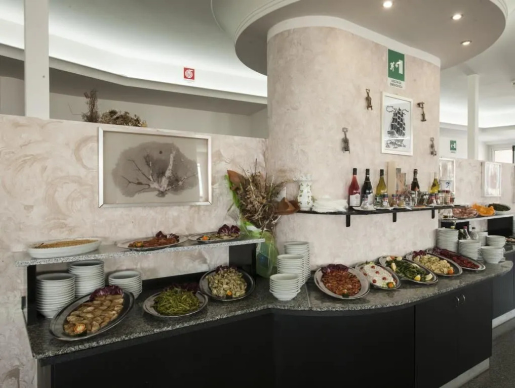 Hotel Maxims