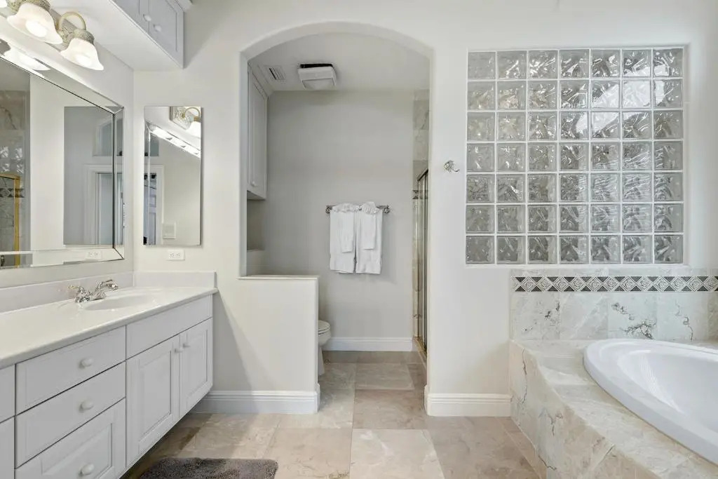Beach Belle, 4 Bedrooms, Sleeps 10, Private Pool, Ocean Front, Elevator