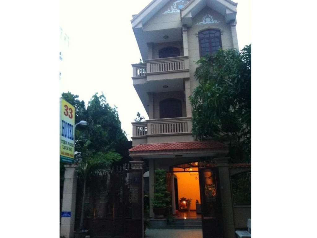 Hotel 33