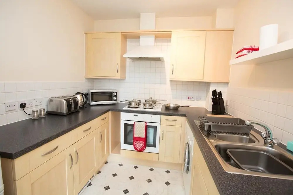White Star Apartments