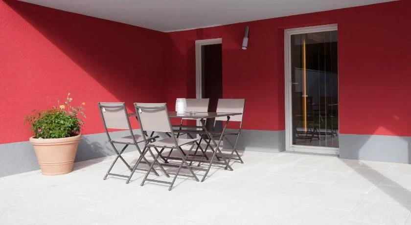 Alpine Appart - Premium Family Apartments and Natural Swimming Pond
