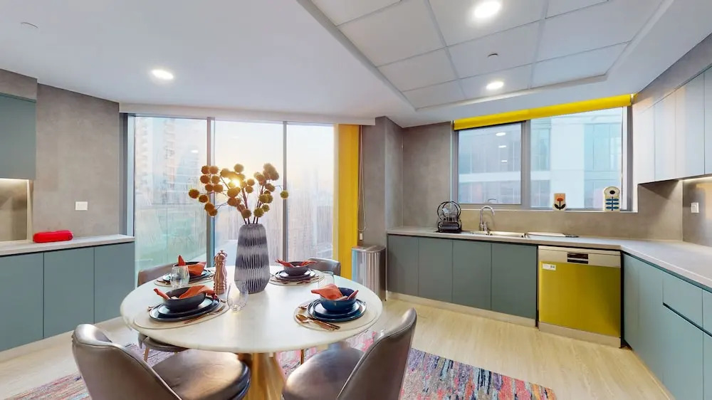 2201 Bellevue Towers