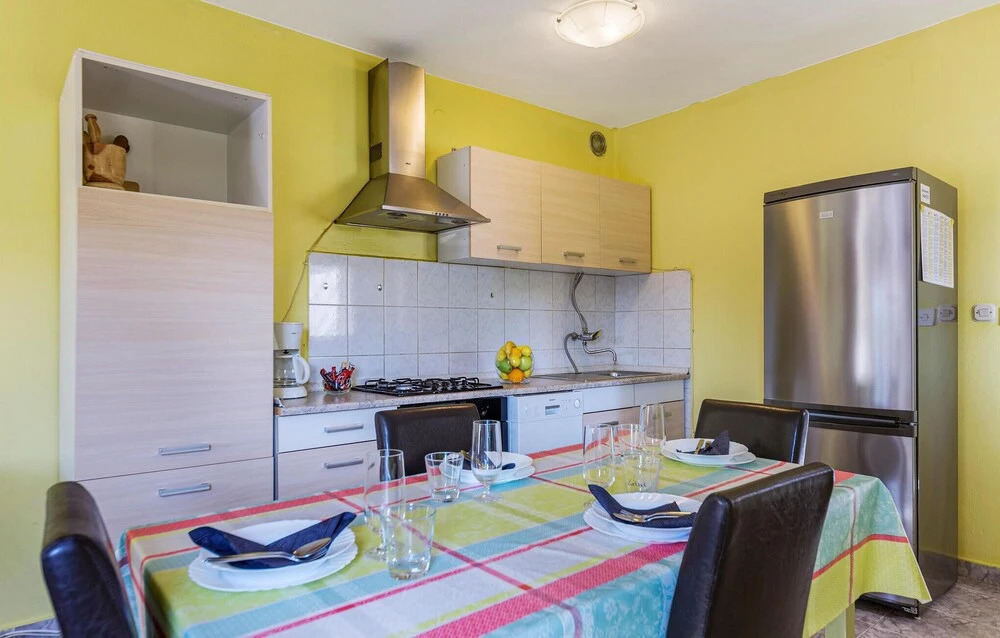 Awesome Home in Pula With Wifi and 2 Bedrooms