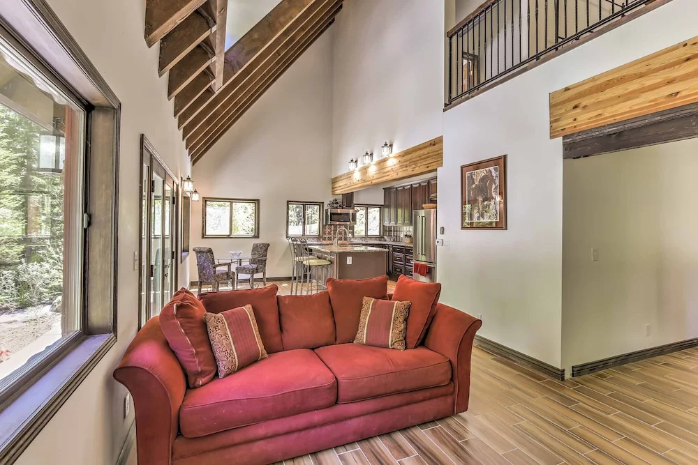 Cozy Dumont Cottage With Mill Creek Views!