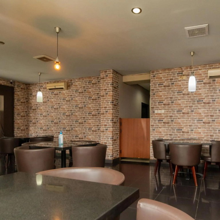 Mirah Hotel