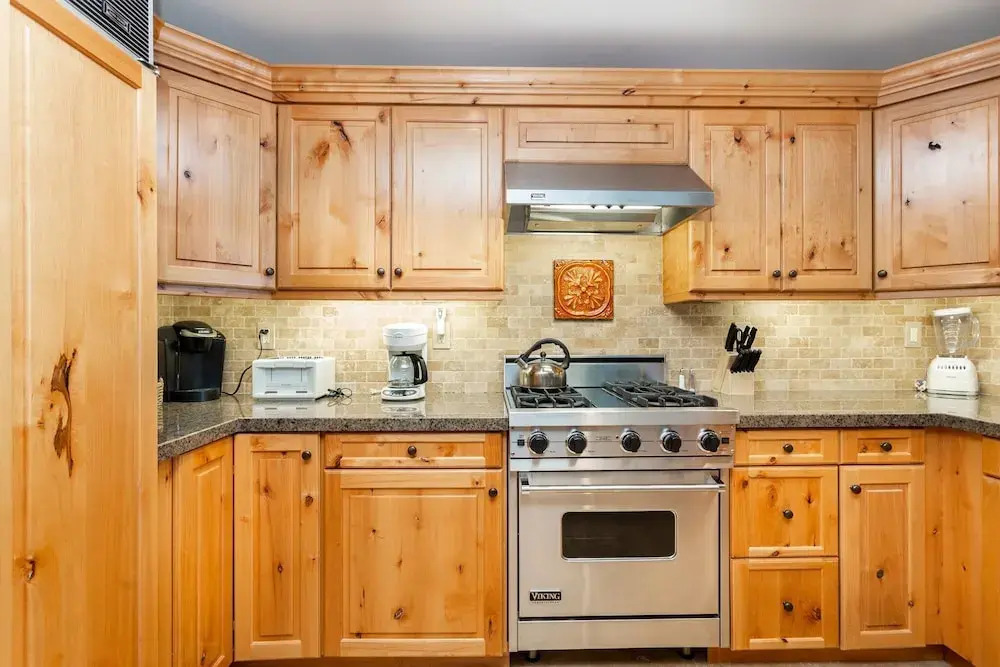 Trail's End Lodge at Deer Valley Resort - Three Bedroom Residence with Spa #506 3 Condo
