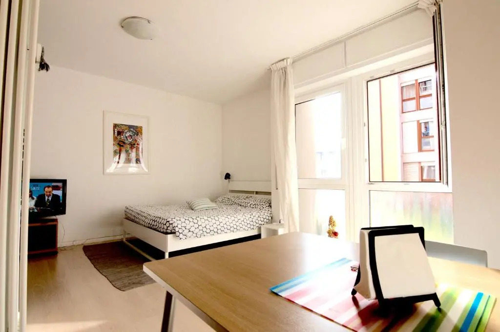 Interno77