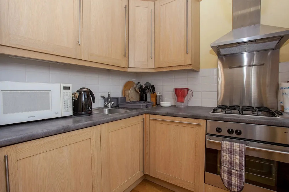 Gorgeous Central One Bed in Earls Court